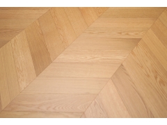 Solid Wood Flooring - Customs made Oak Herringbone Wood Flooring