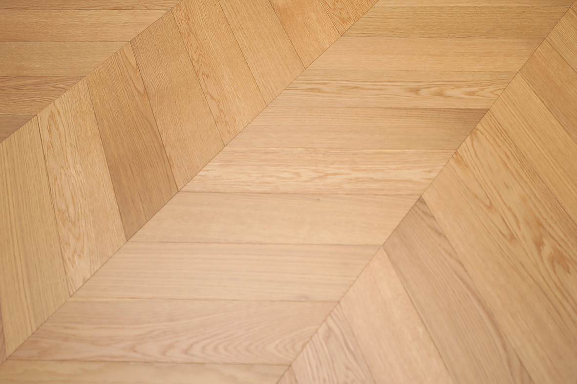 Solid Wood Flooring - Customs made Oak Herringbone Wood Flooring